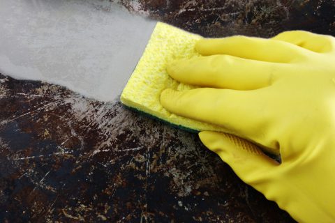 نظافت تخصصی با حلال NH47 ویژه هودهای صنعتی